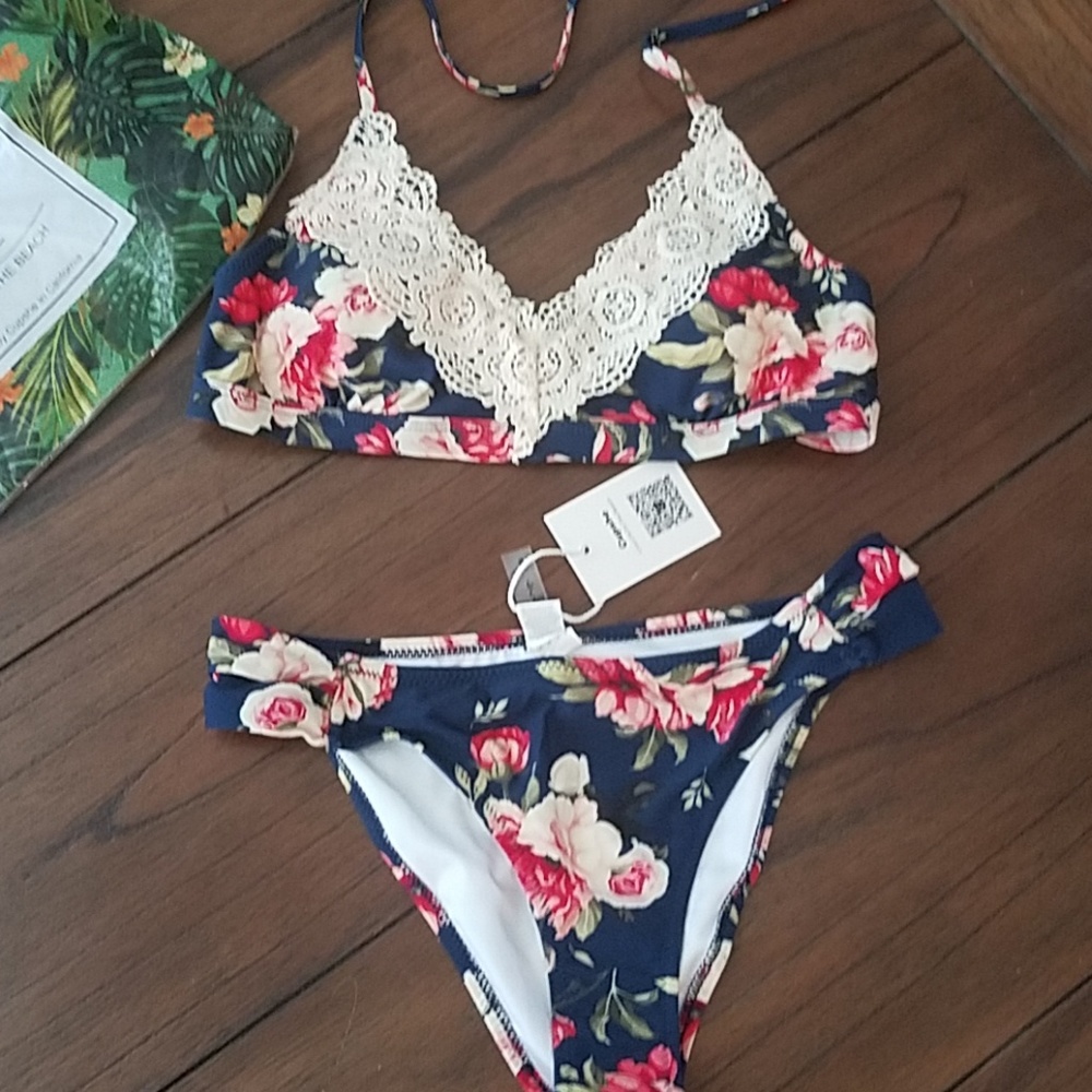 Floral and lace cupshe bikini